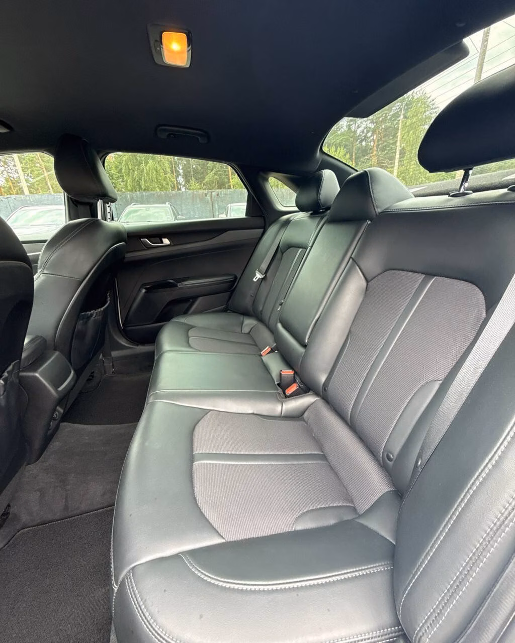 Kia K5 фото 9