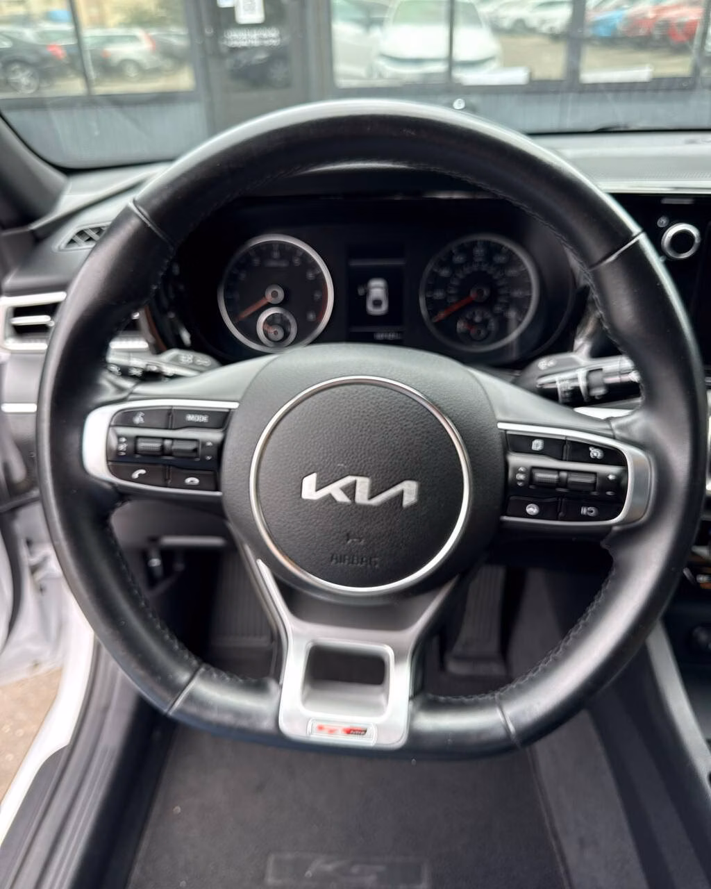 Kia K5 фото 15