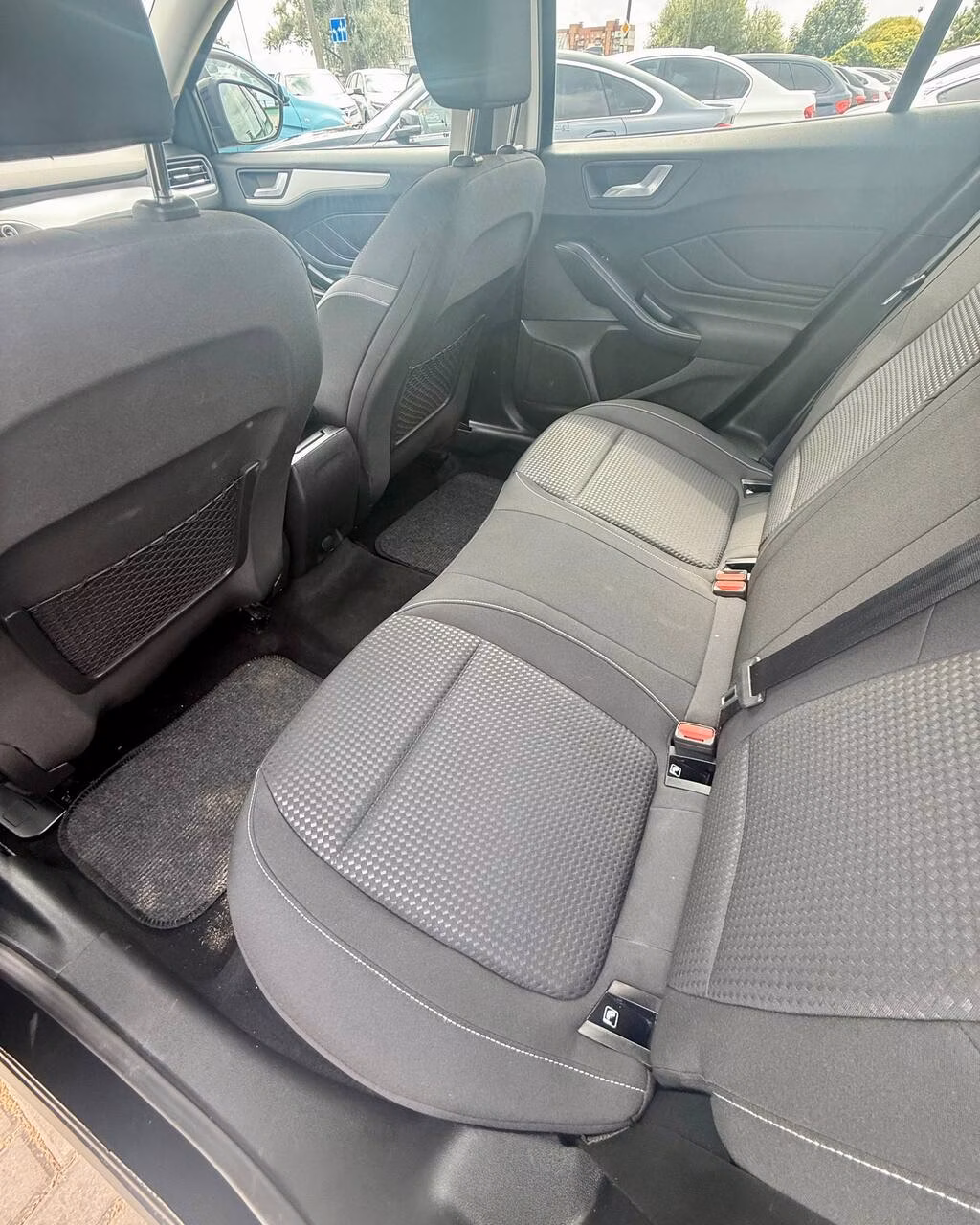 Ford Focus фото 11