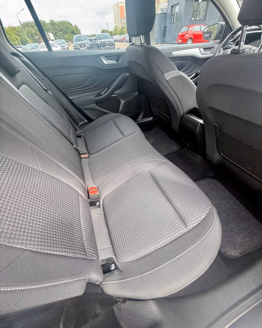 Ford Focus фото 13