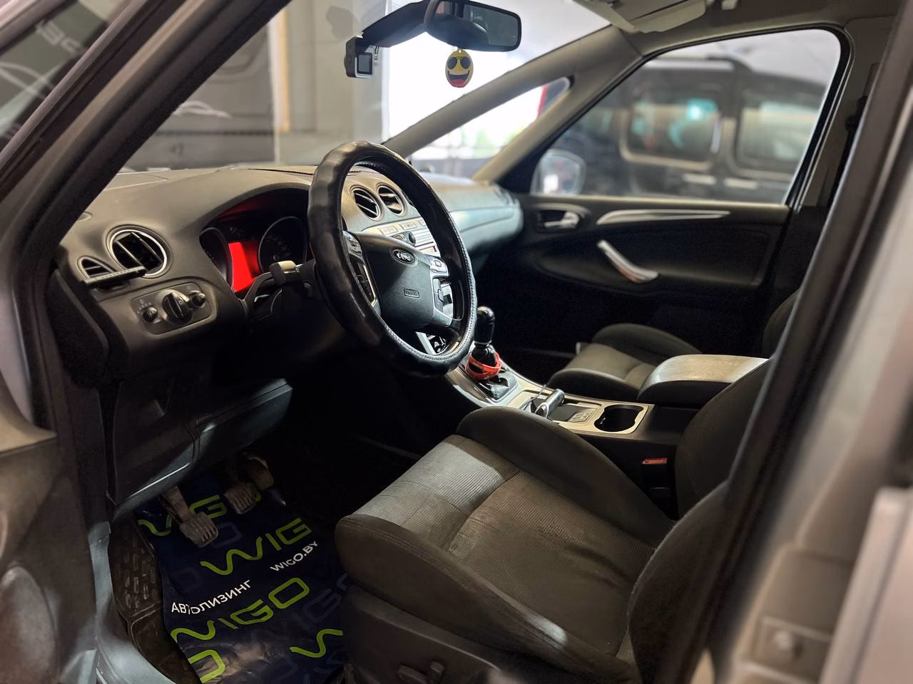 Ford S-MAX фото 7