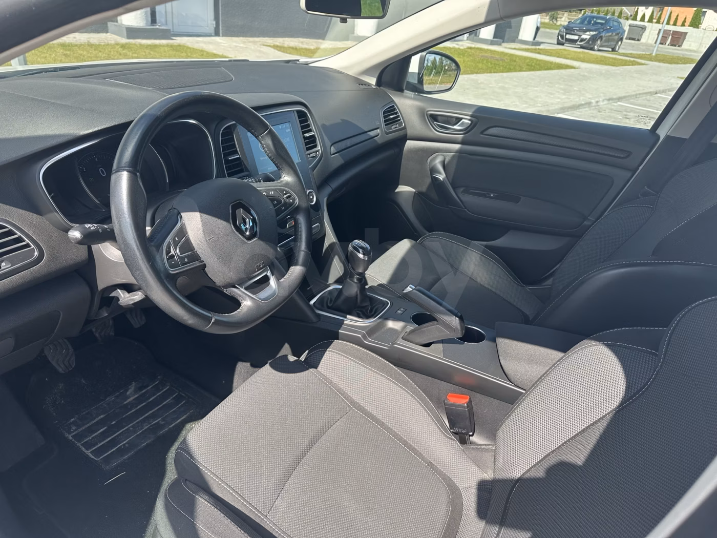 Renault Megane фото 12
