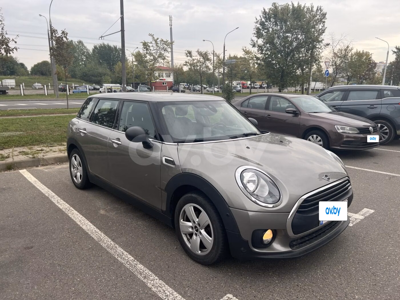 MINI Clubman фото 2