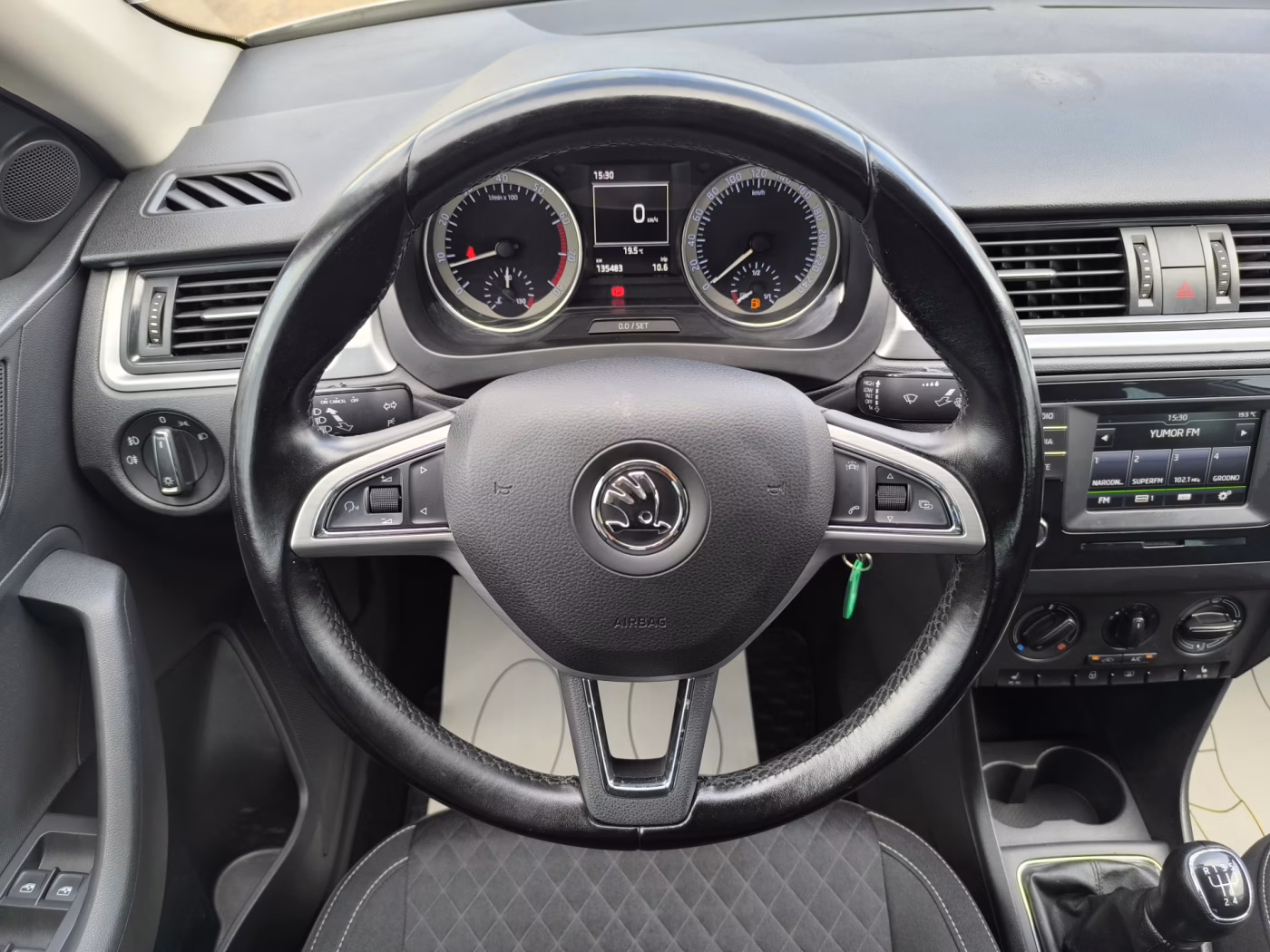 Skoda Rapid фото 16