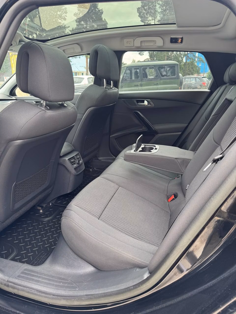 Peugeot 508 фото 13