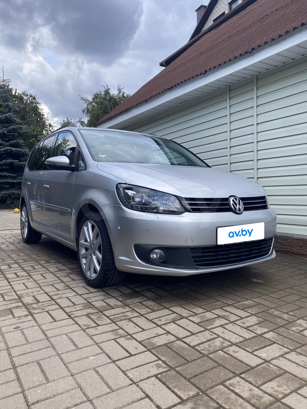 Volkswagen Touran фото 6