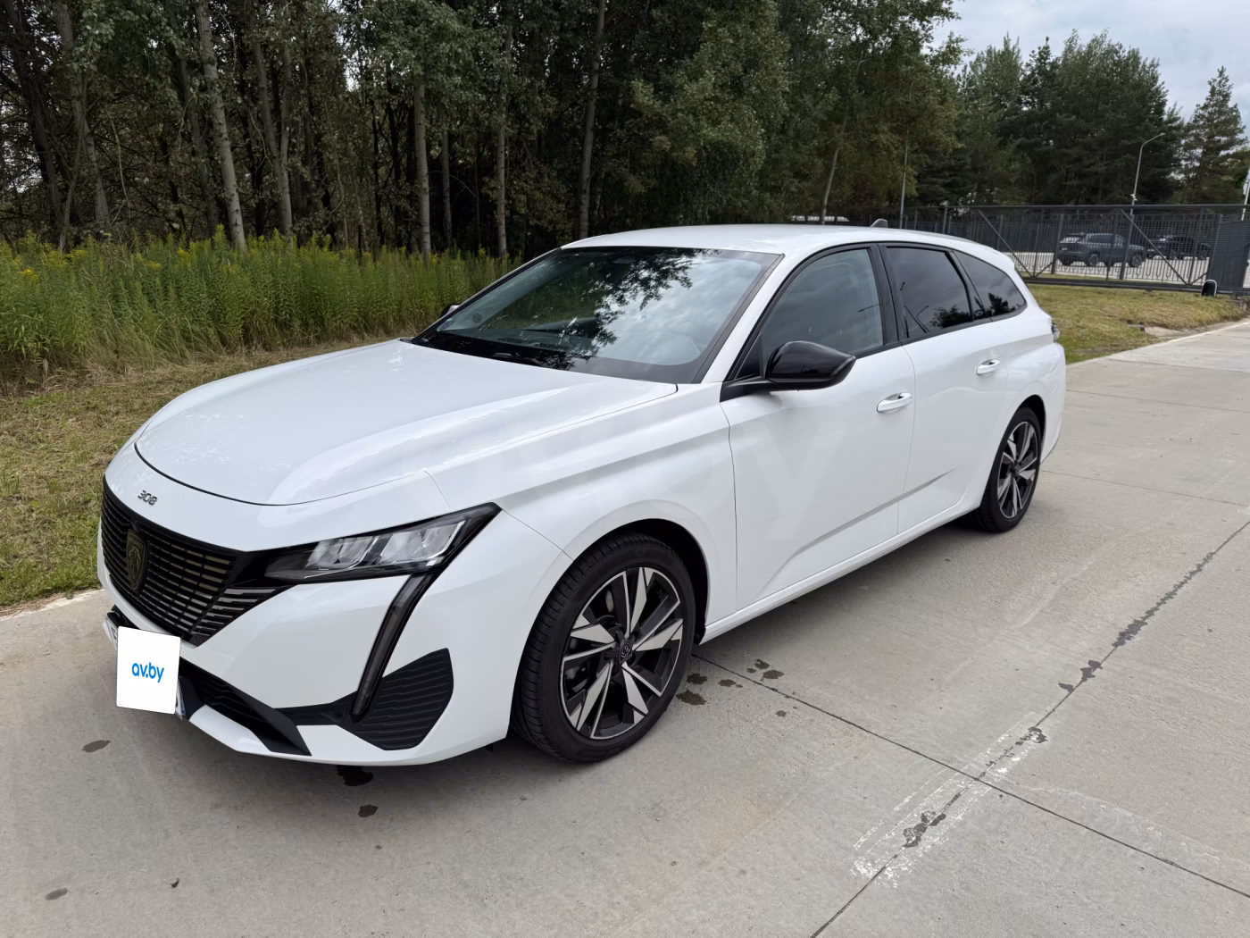 Peugeot 308 фото 3