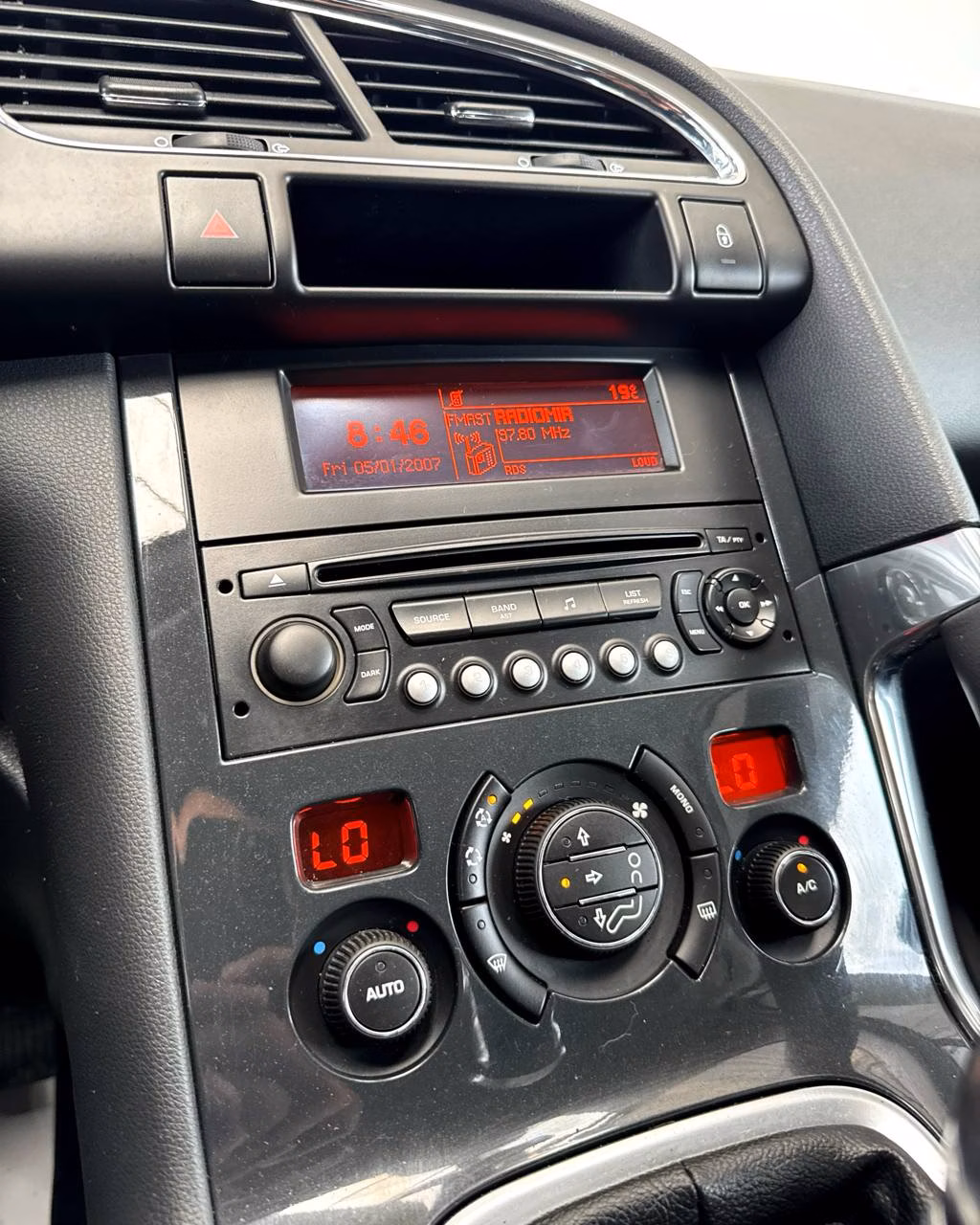 Peugeot 3008 фото 11