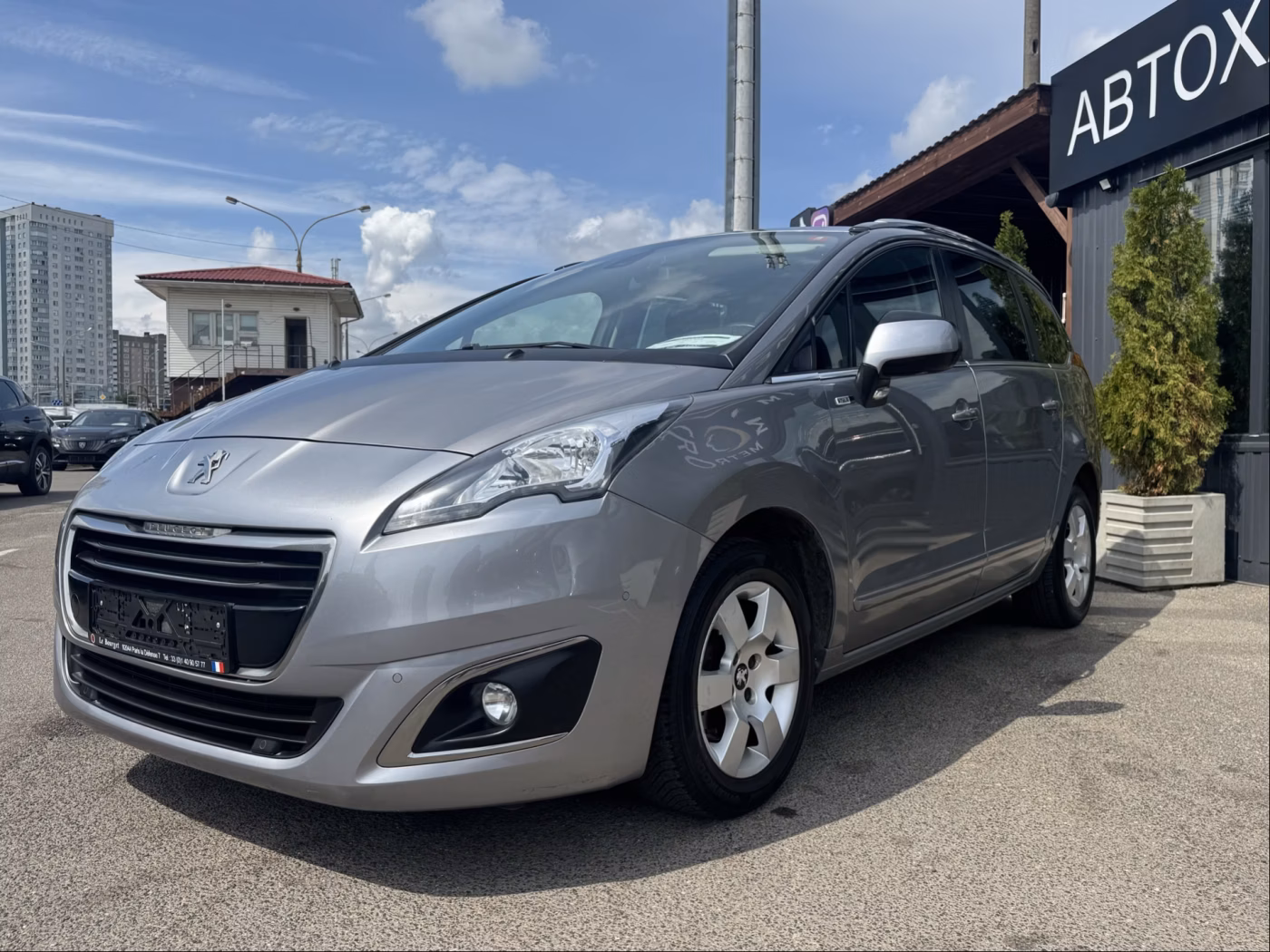 Peugeot 5008 фото 3
