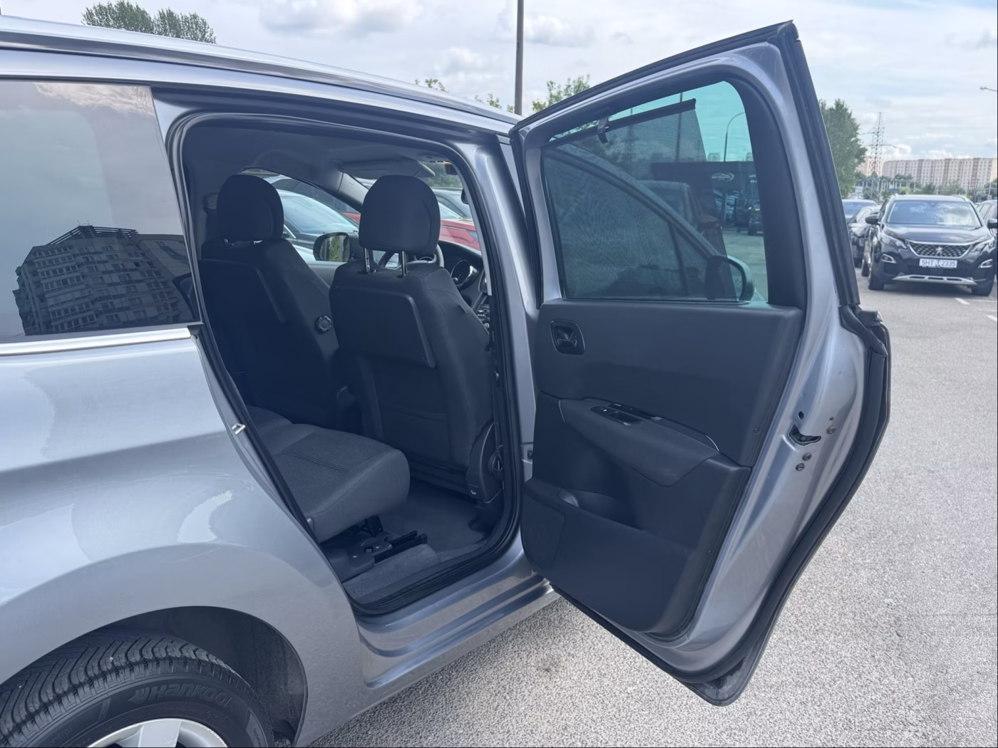 Peugeot 5008 фото 16