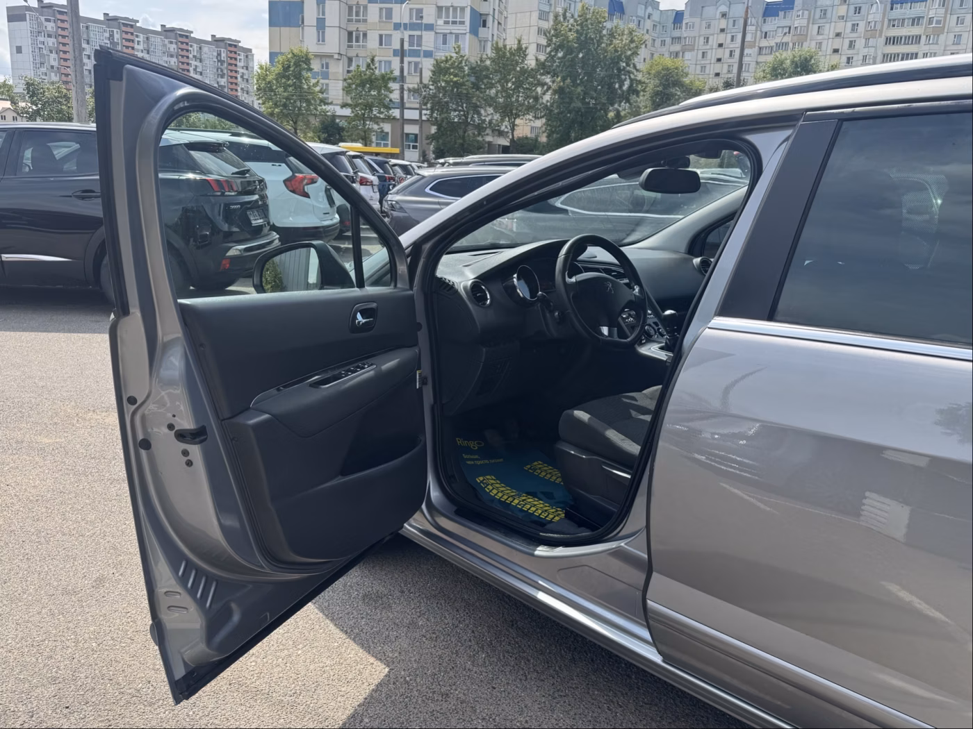 Peugeot 5008 фото 9