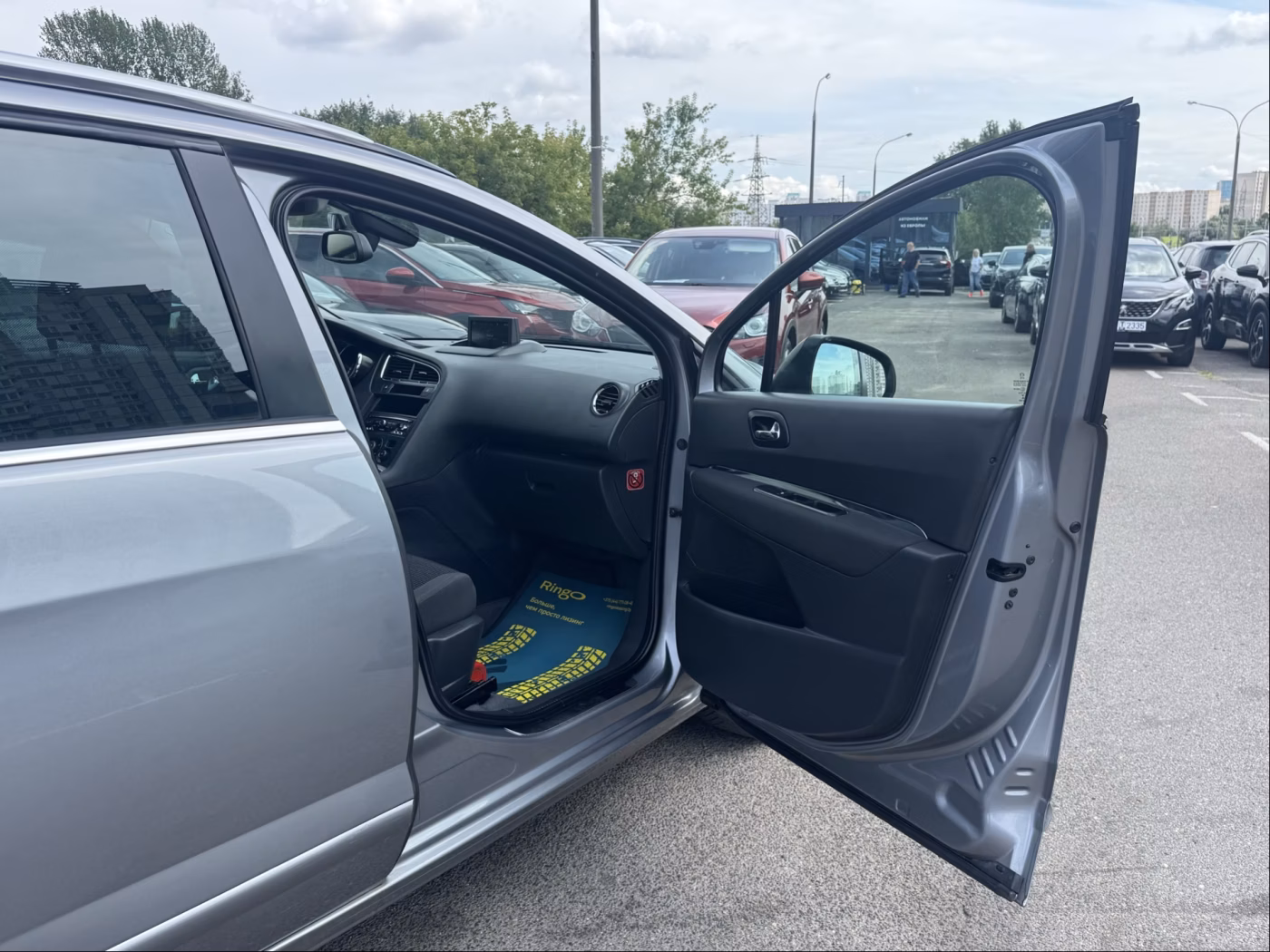 Peugeot 5008 фото 18