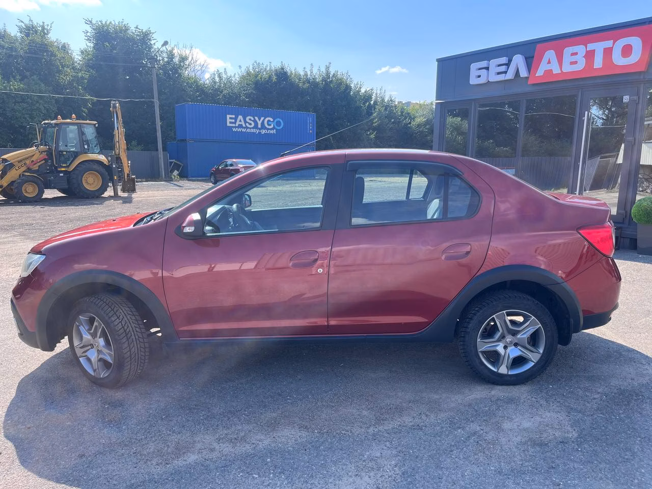 Renault Logan Stepway фото 8