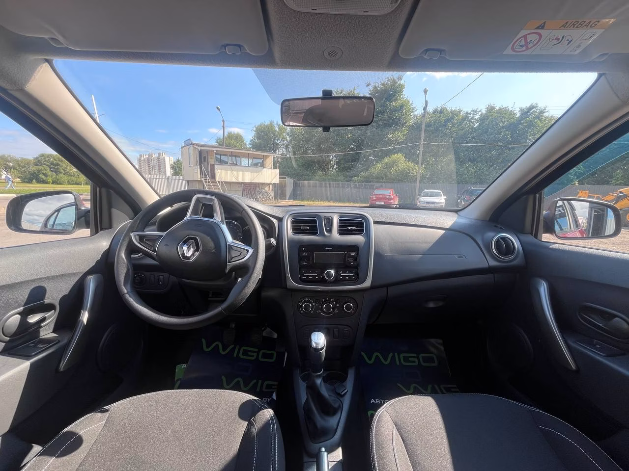 Renault Logan Stepway фото 11