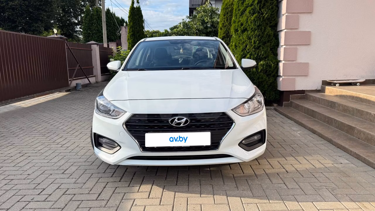 Hyundai Accent фото 10