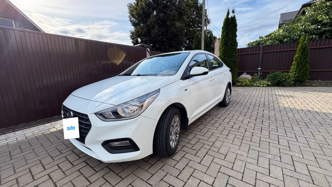 Hyundai Accent фото 8