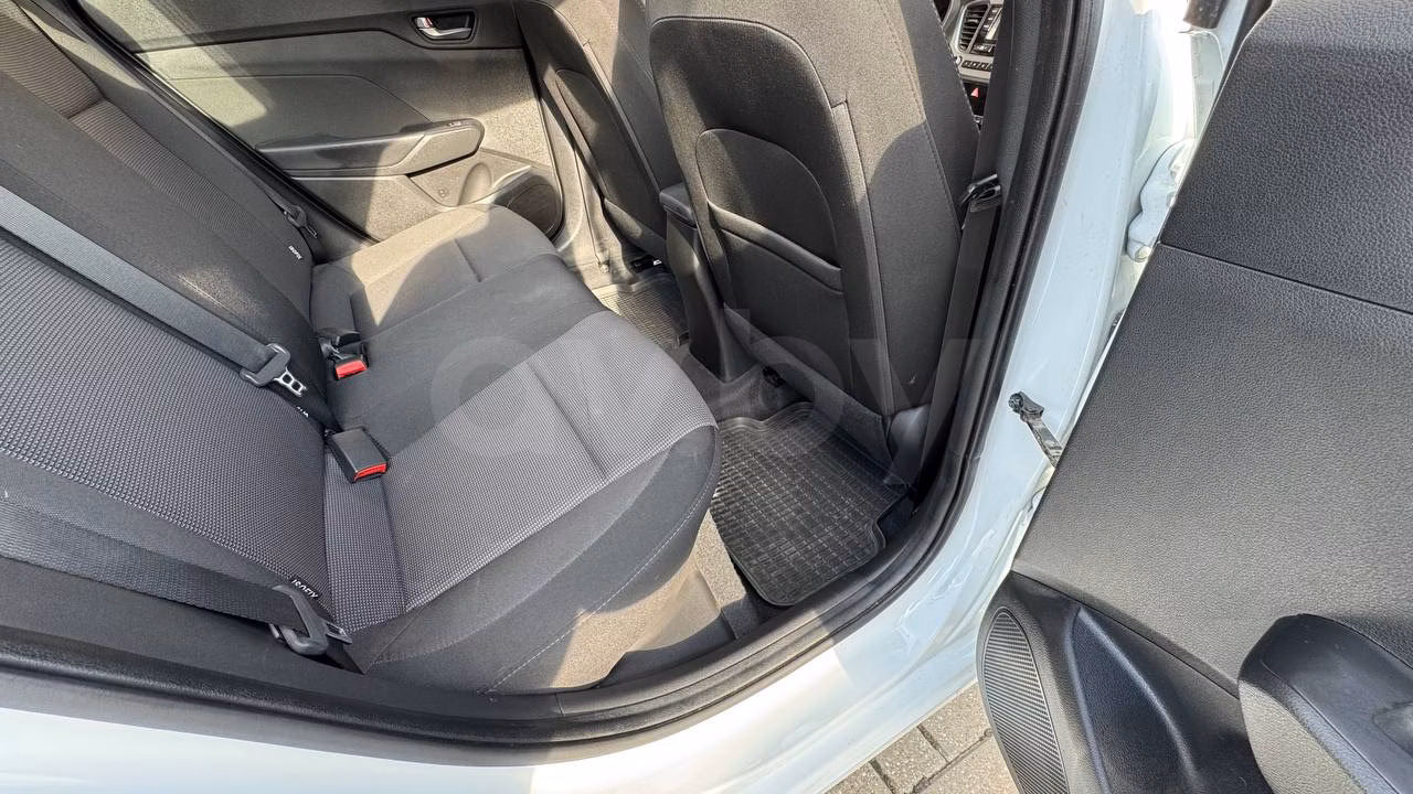 Hyundai Accent фото 22