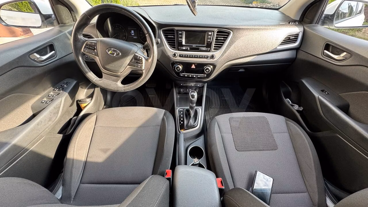 Hyundai Accent фото 21