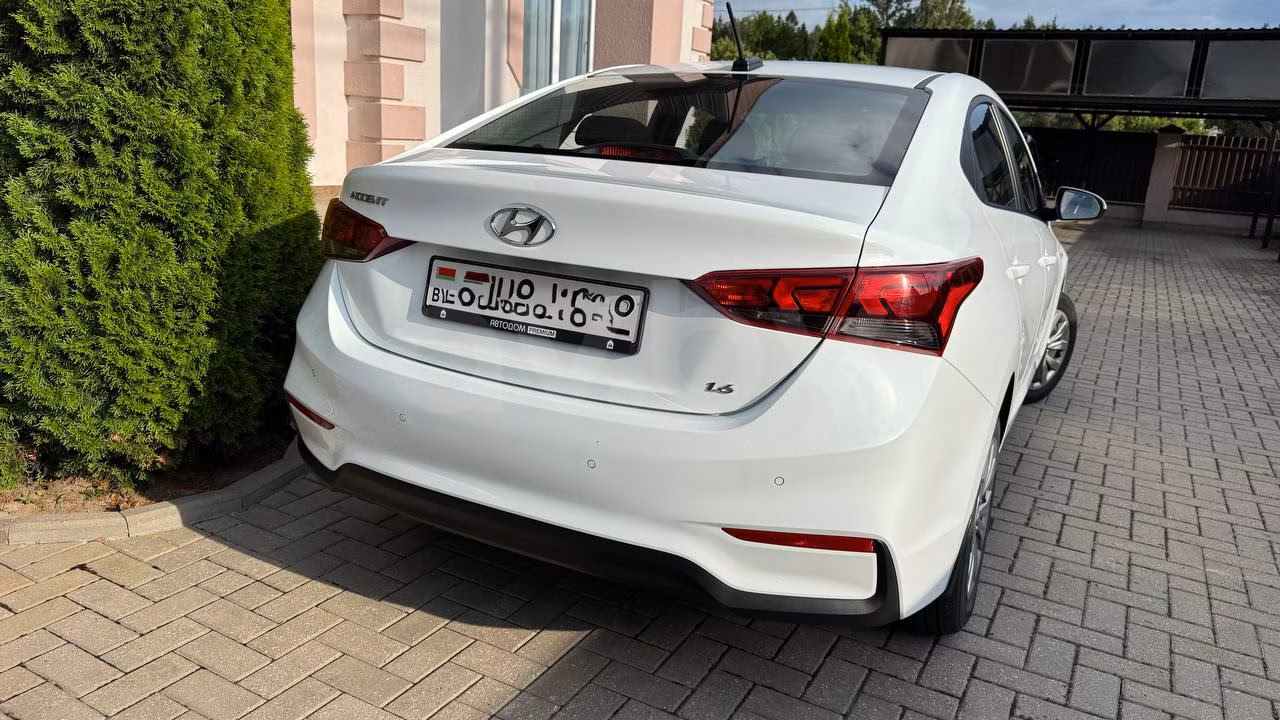 Hyundai Accent фото 12