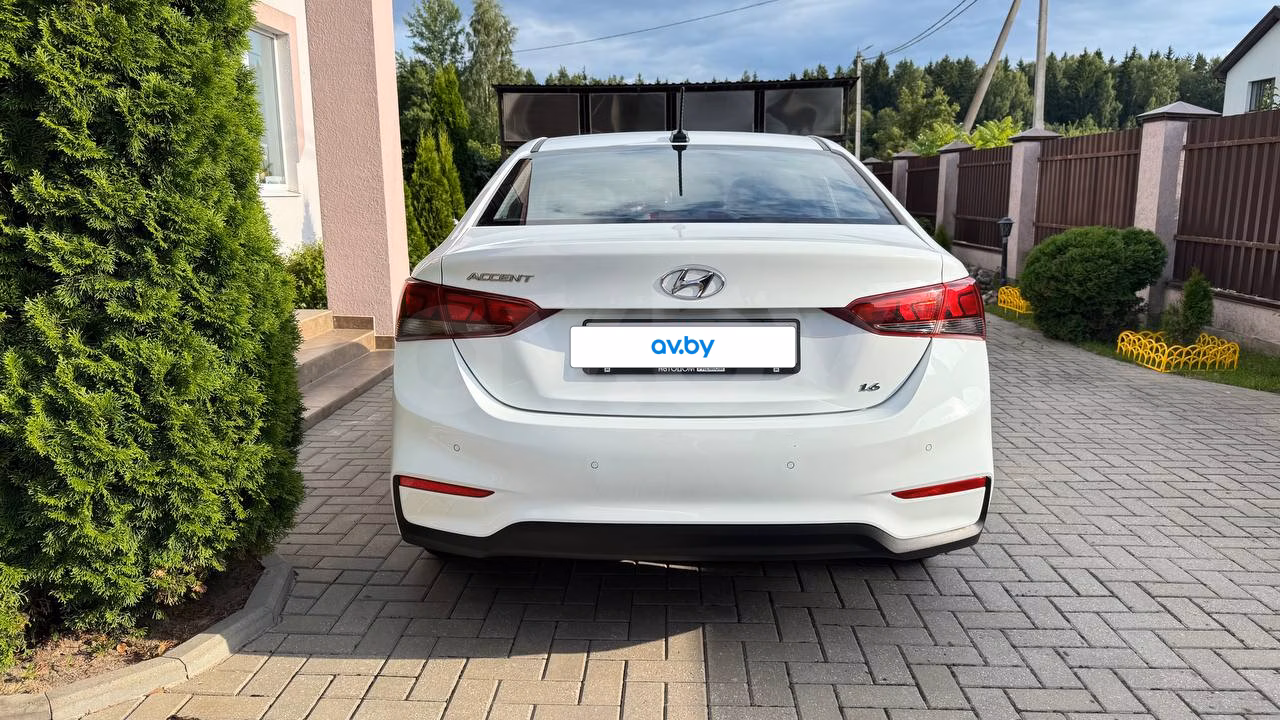 Hyundai Accent фото 5