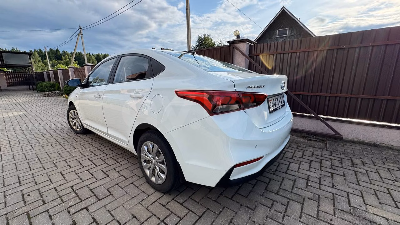 Hyundai Accent фото 13