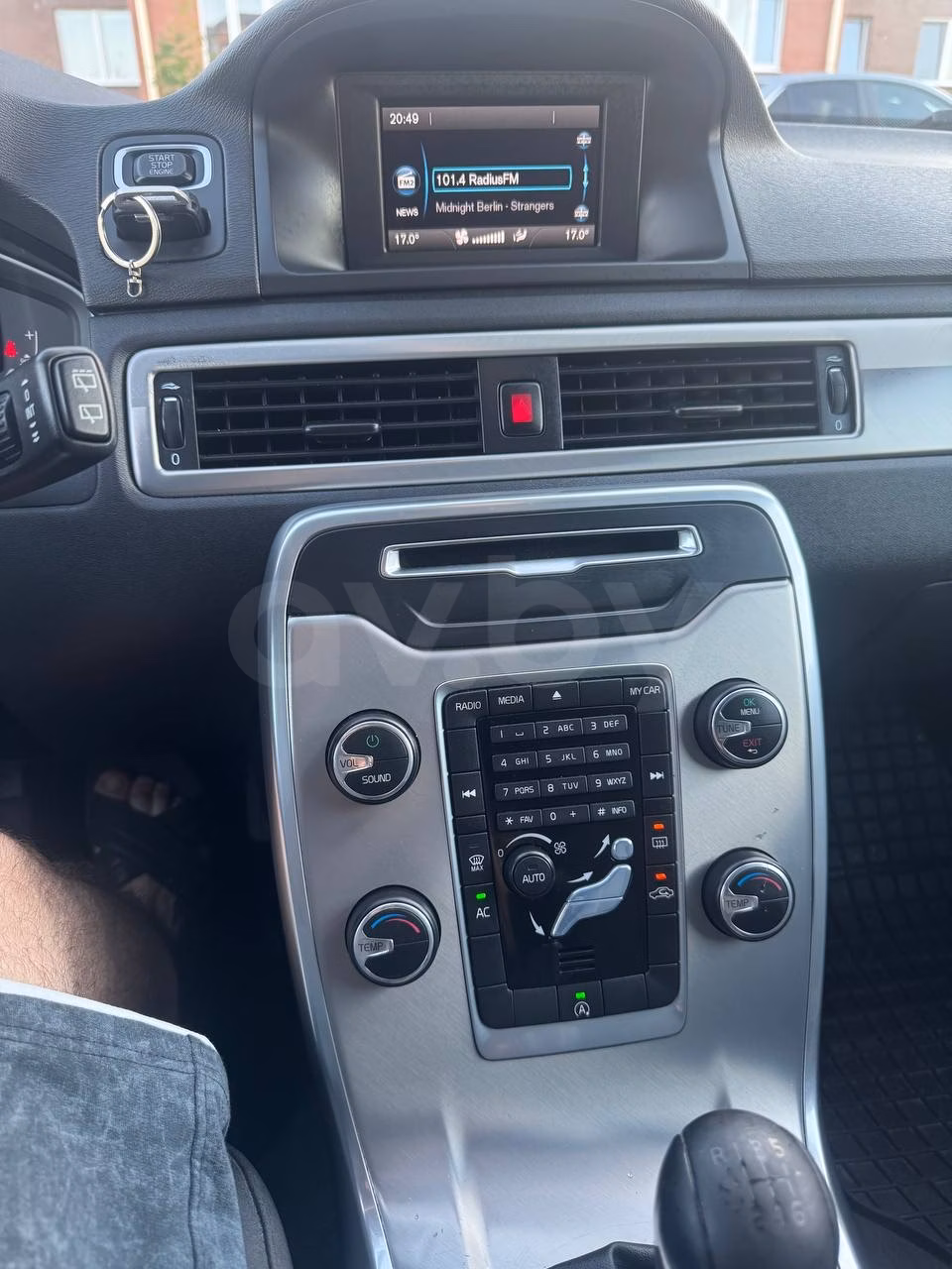Volvo V70 фото 12