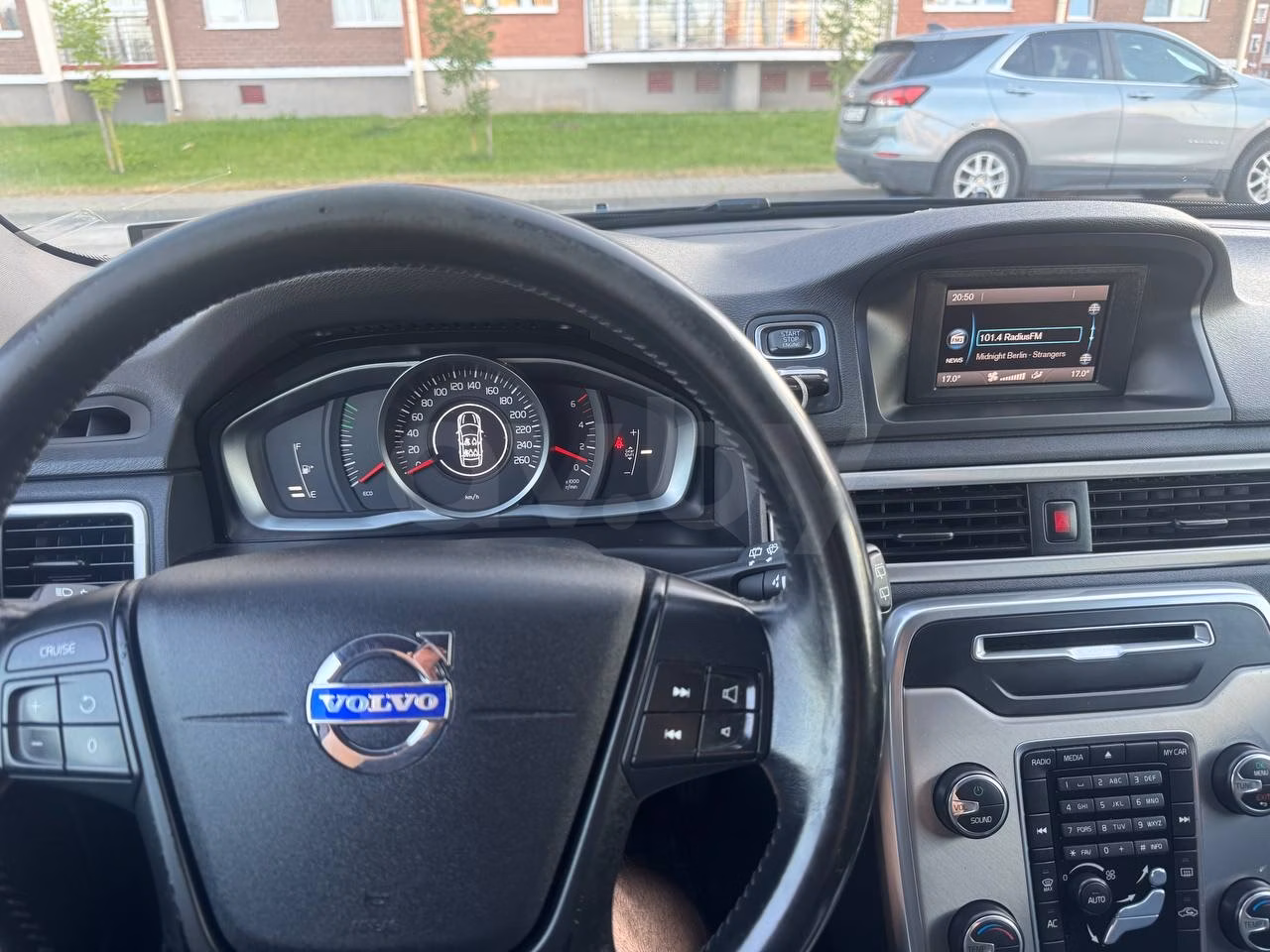 Volvo V70 фото 14