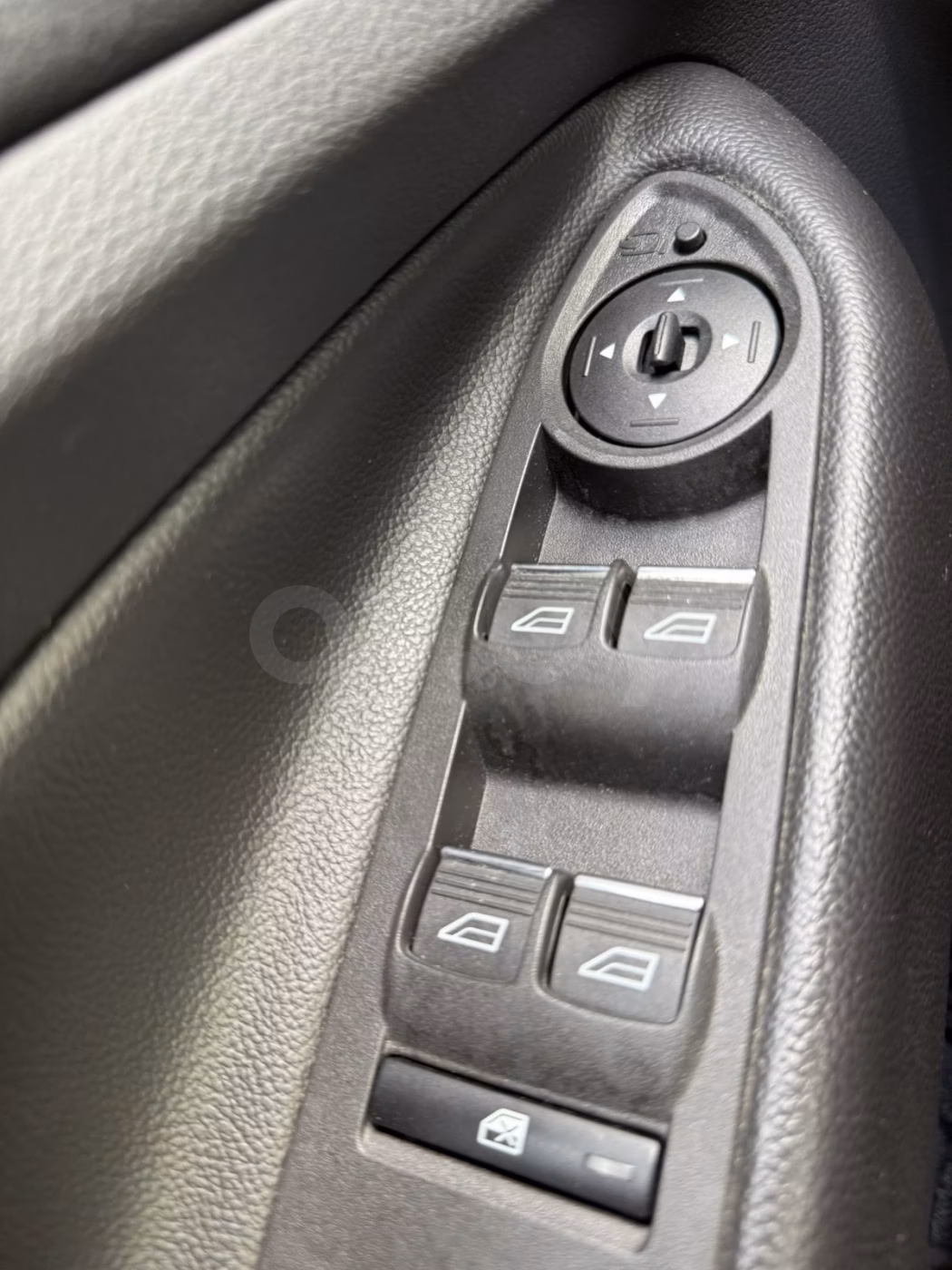 Ford Kuga фото 8