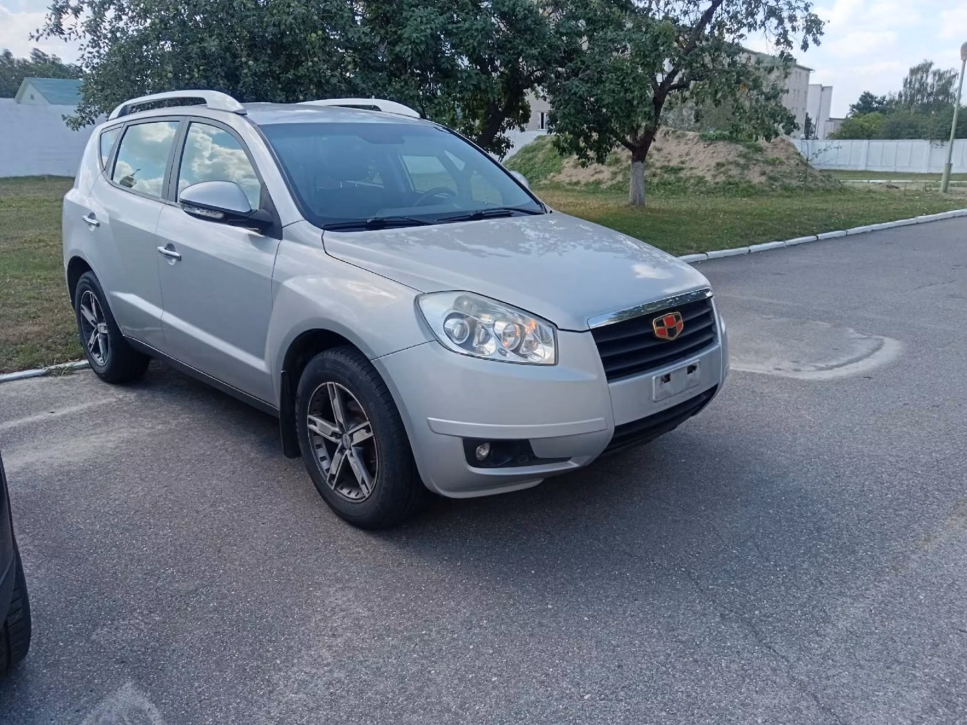 Geely Emgrand X7