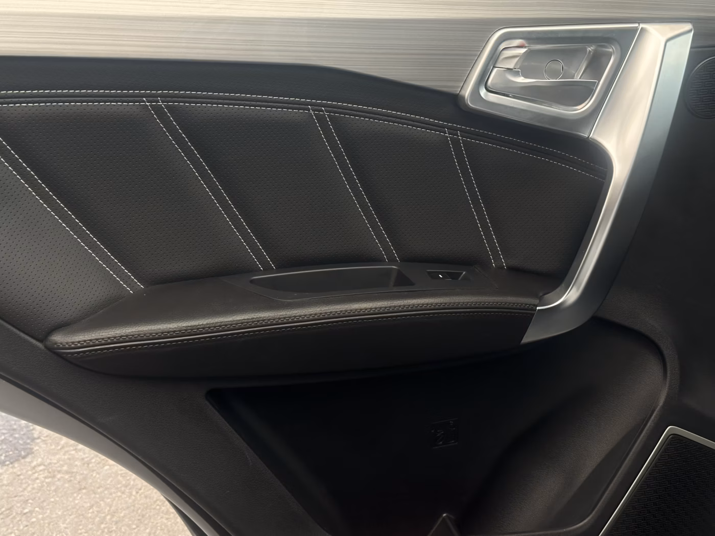 Geely Emgrand X7 фото 11