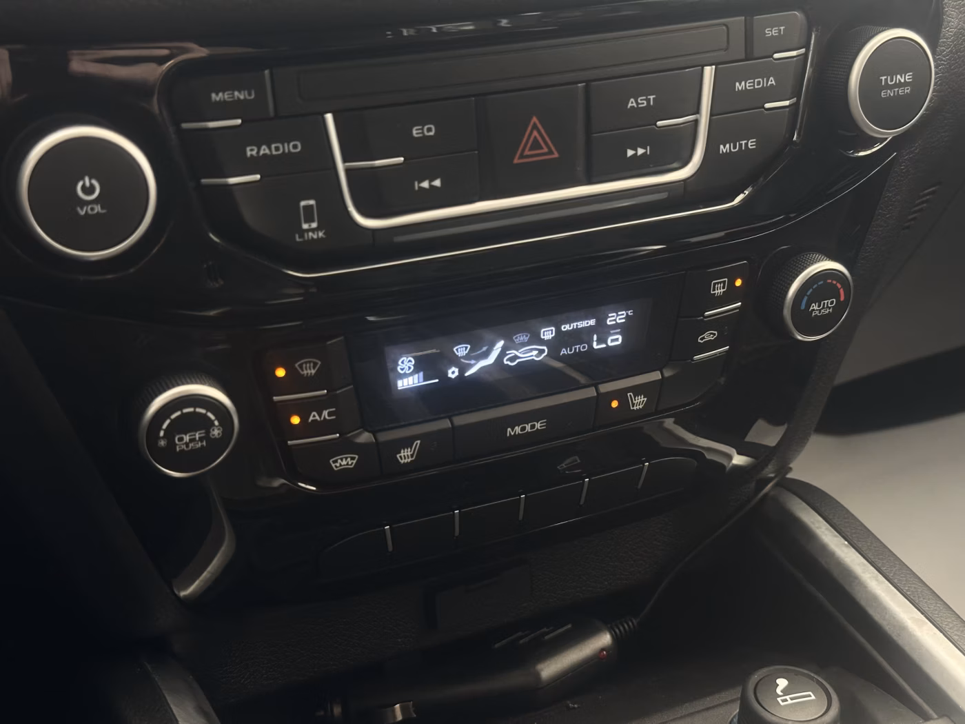 Geely Emgrand X7 фото 15