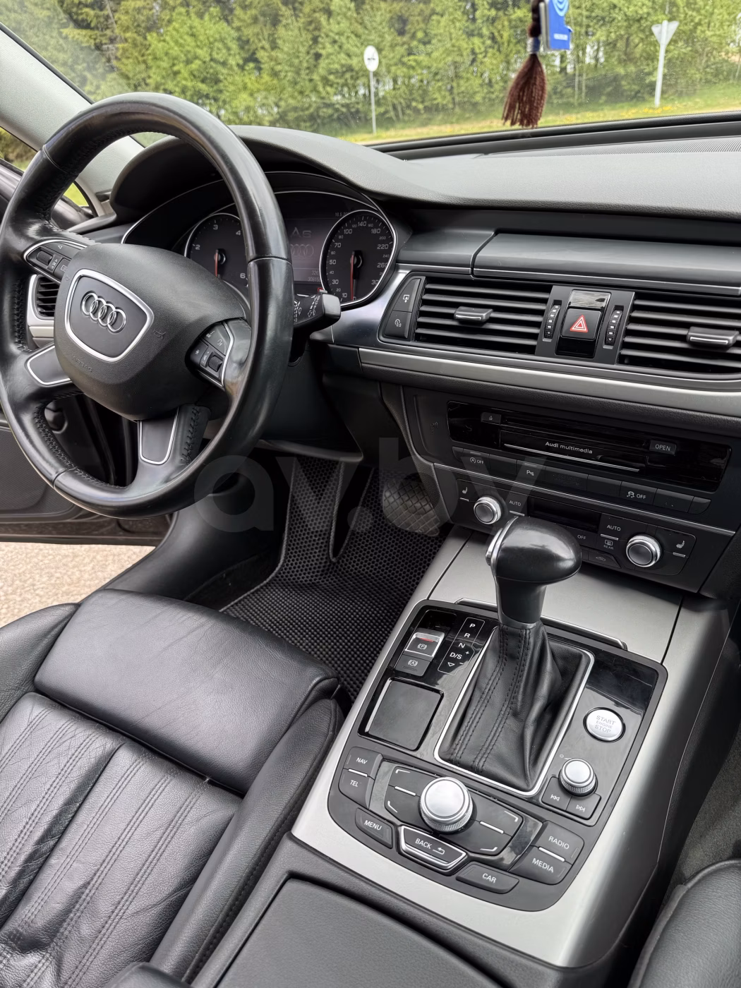Audi A6 фото 13