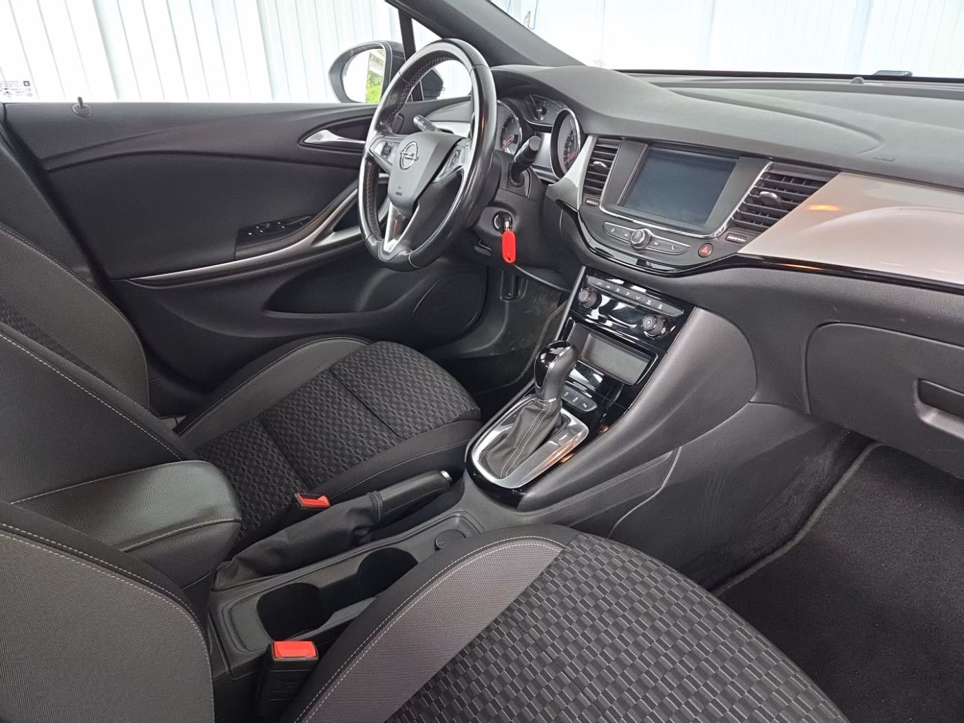 Opel Astra фото 14