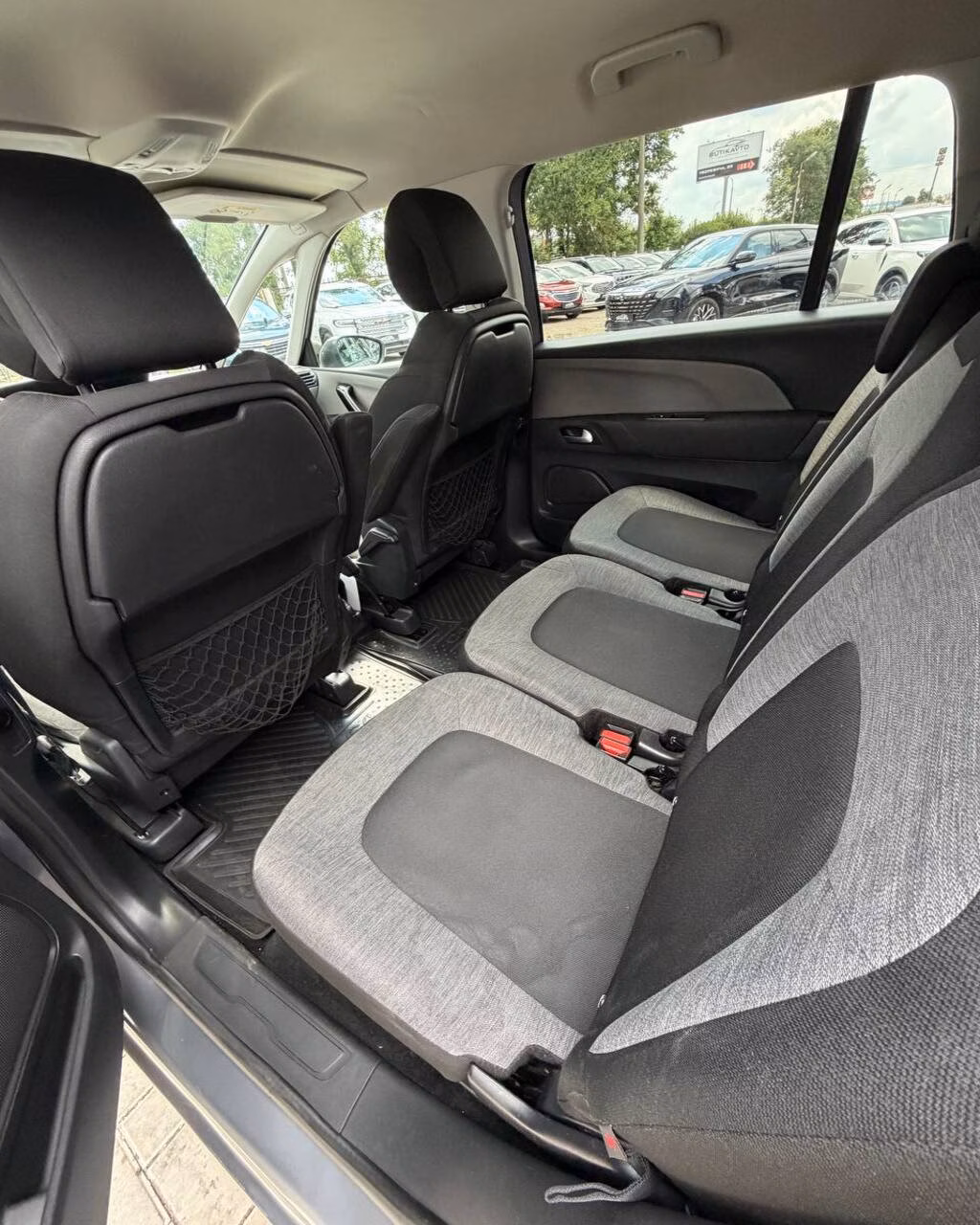 Citroen C4 Grand Spacetourer фото 11