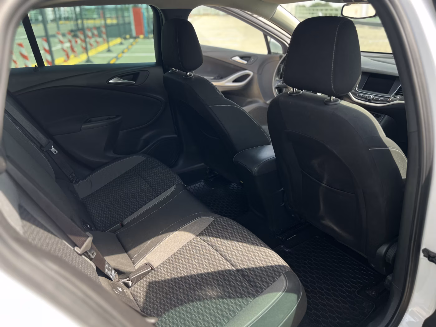 Opel Astra фото 13
