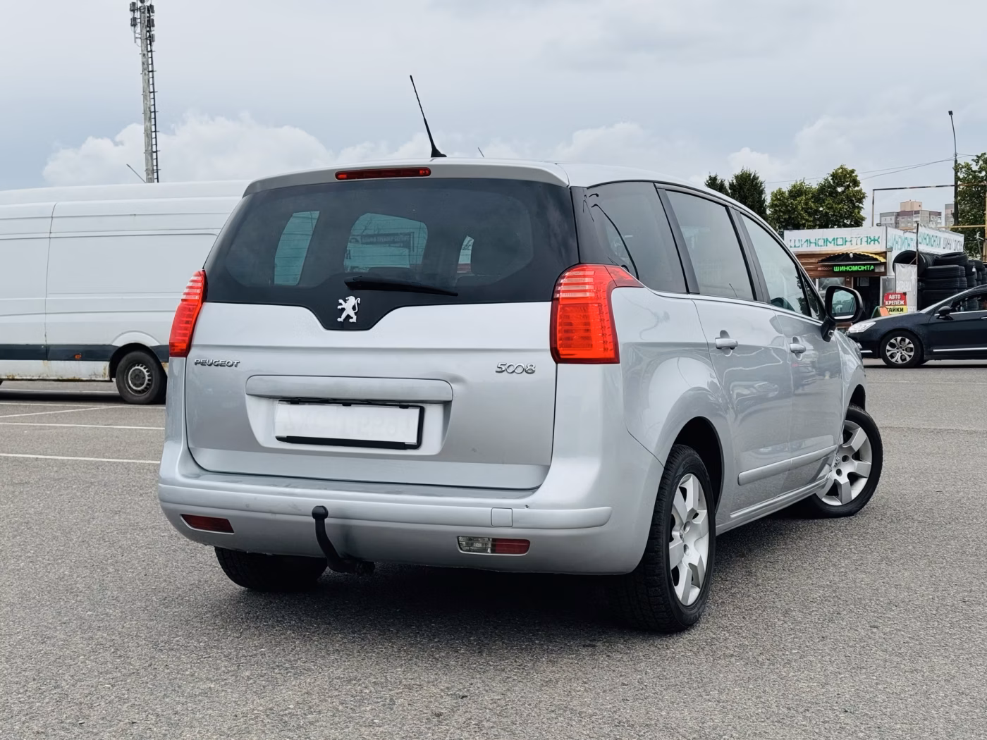 Peugeot 5008 фото 2