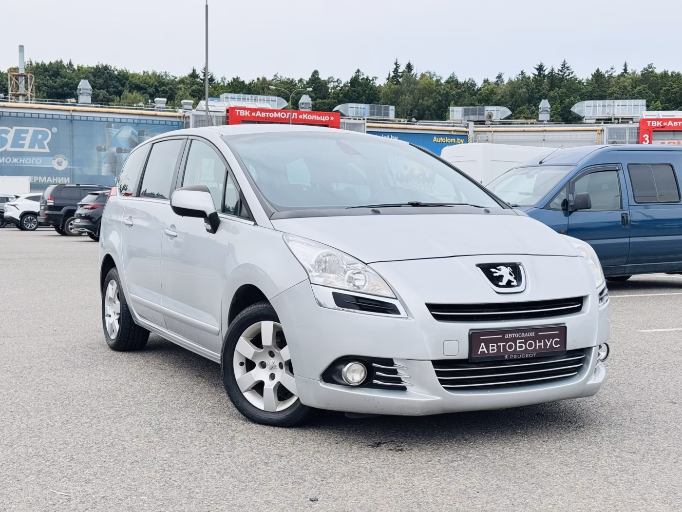 Peugeot 5008 фото 3