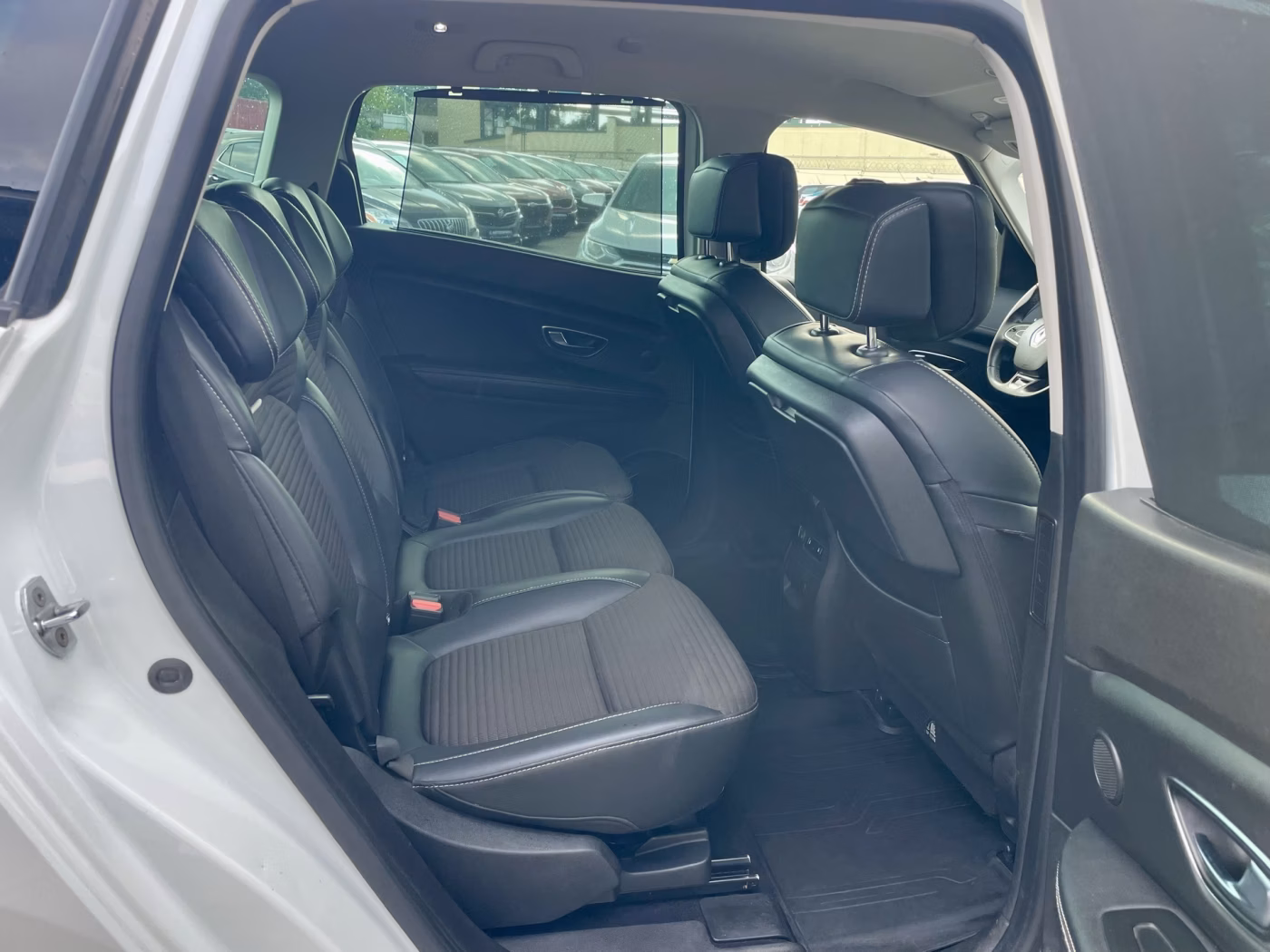 Renault Grand Scenic фото 17