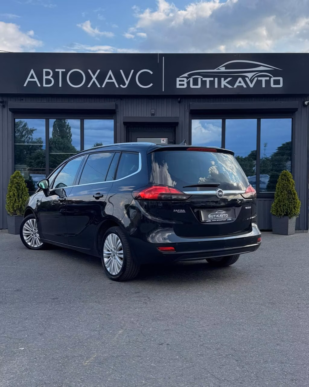 Opel Zafira фото 5