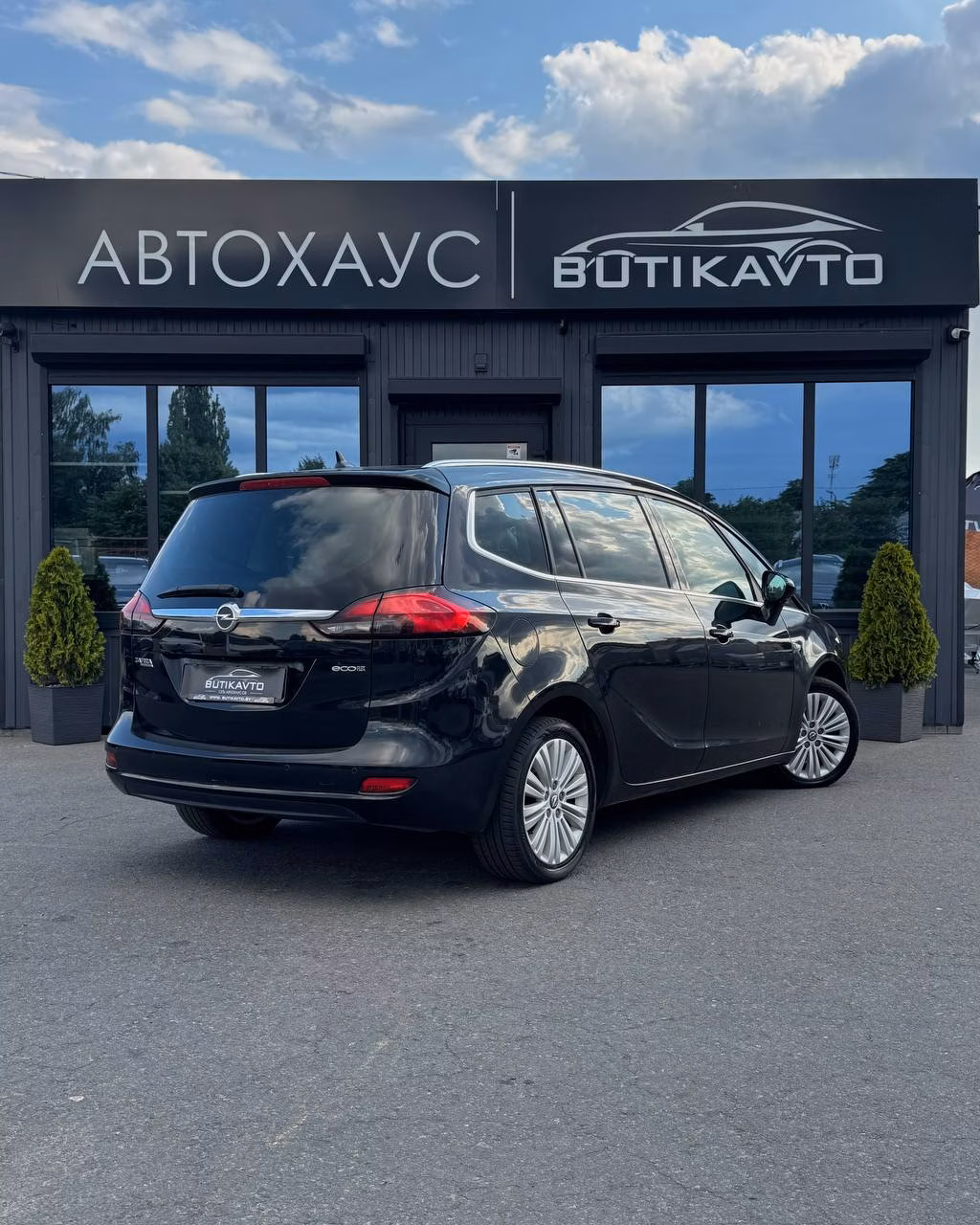 Opel Zafira фото 7