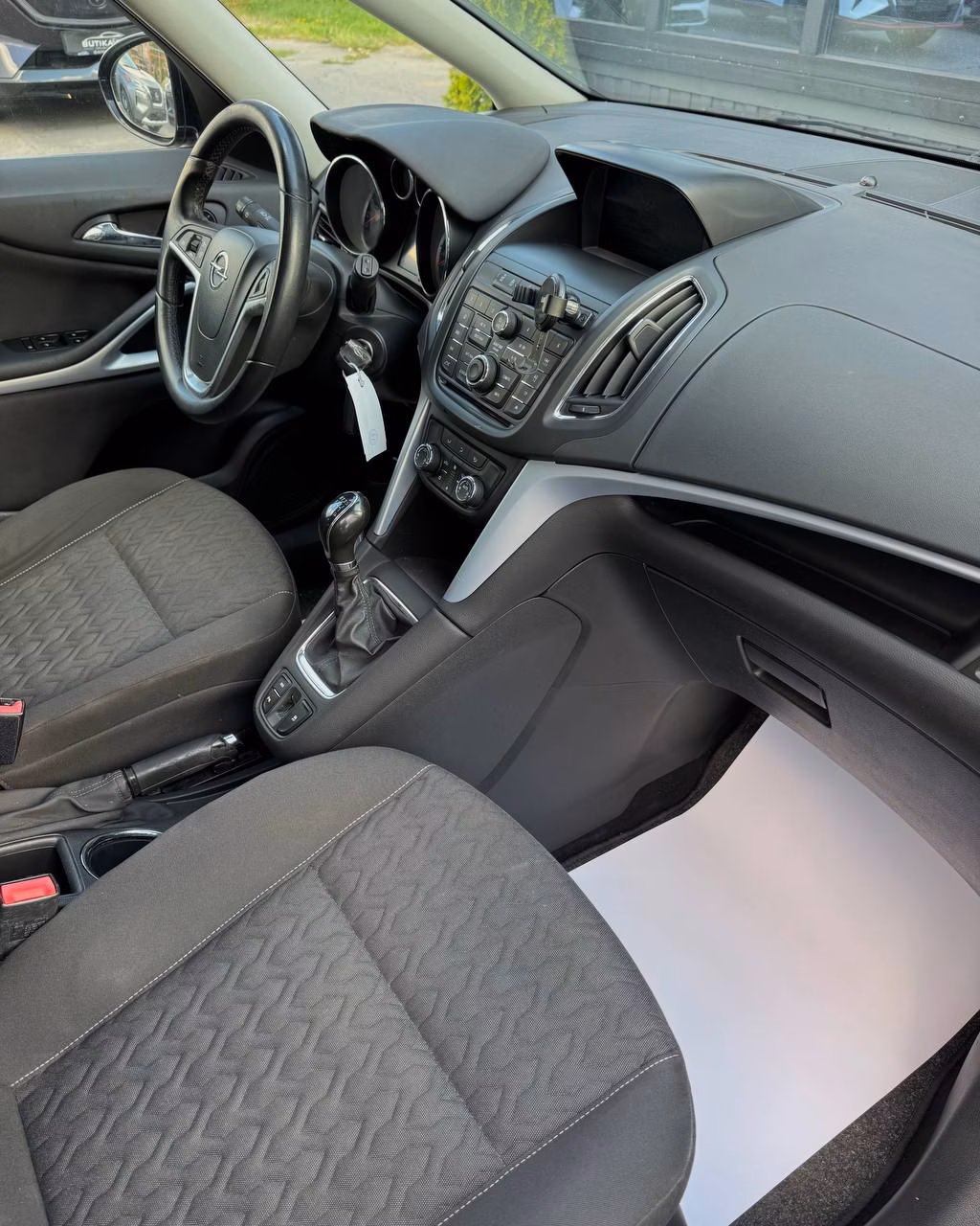 Opel Zafira фото 11