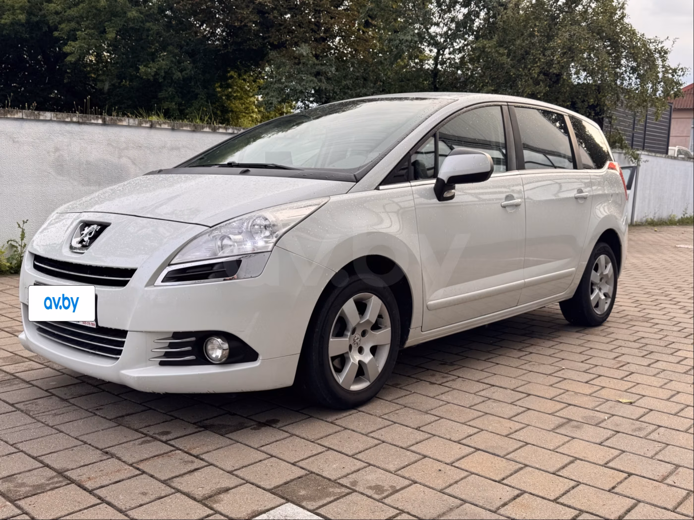 Peugeot 5008