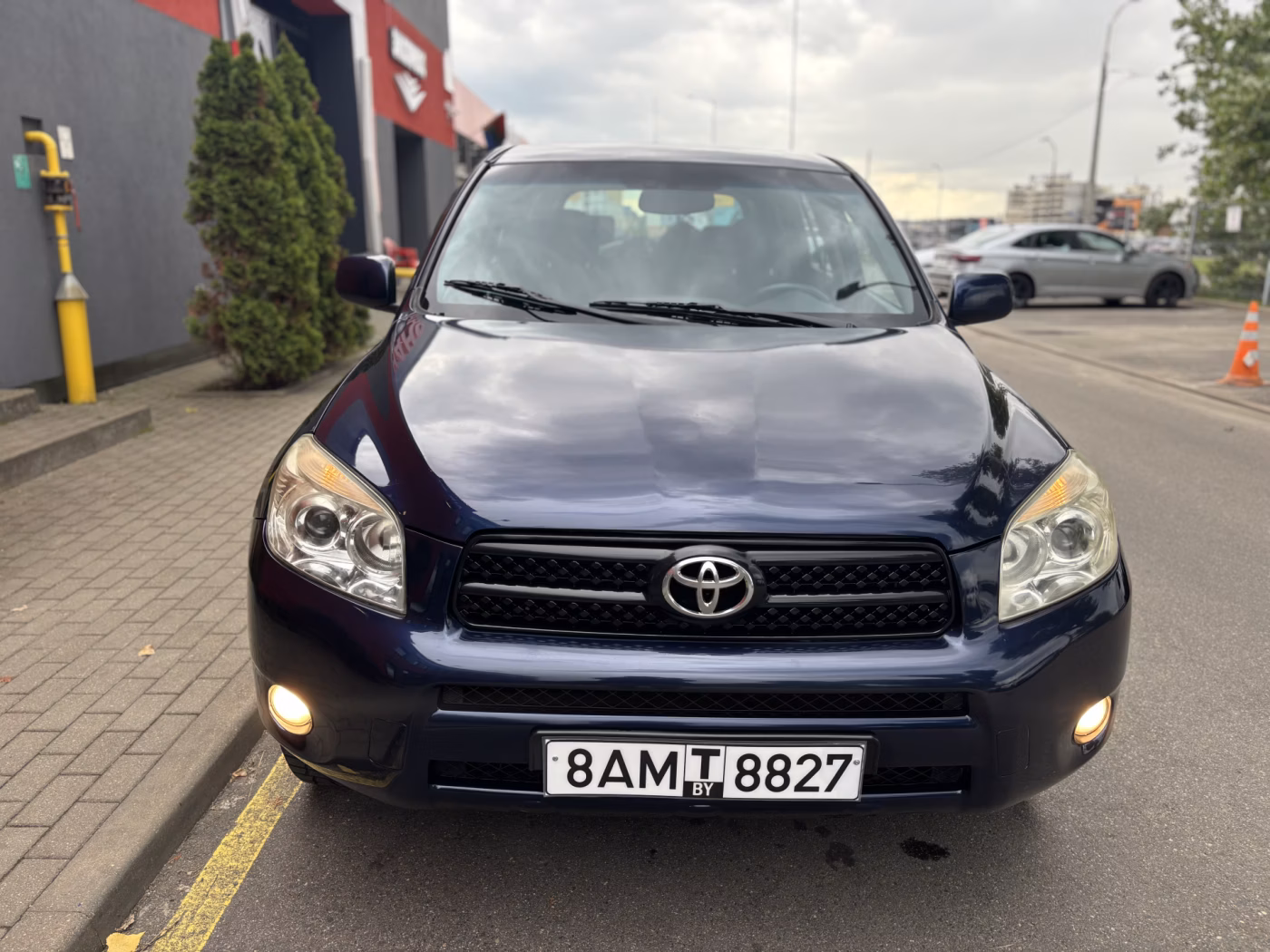 Toyota RAV4 фото 7