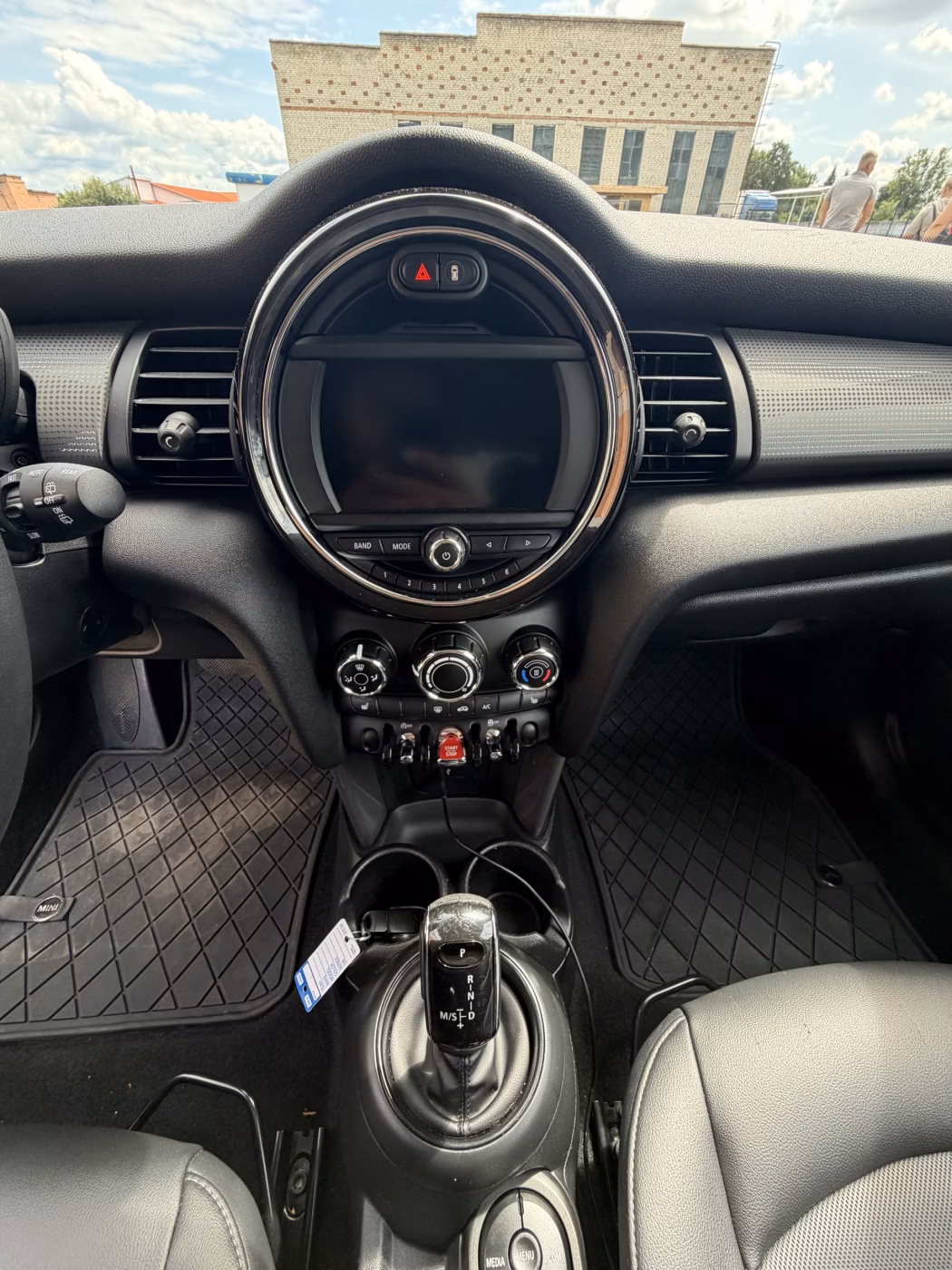 MINI Hatch фото 18