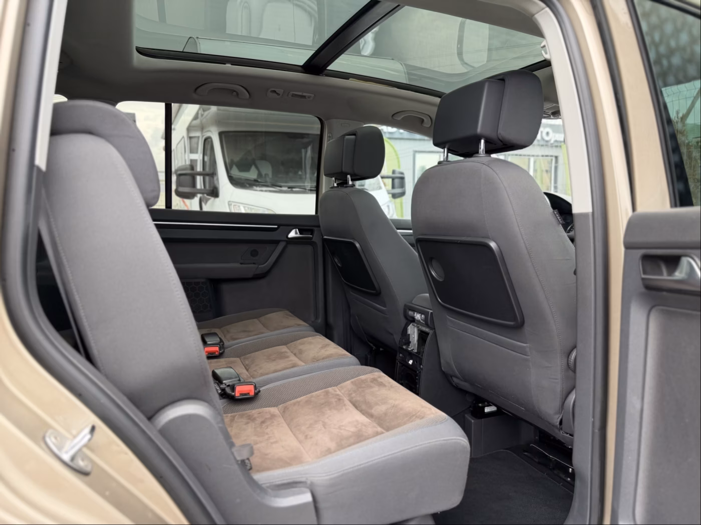 Volkswagen Touran фото 23