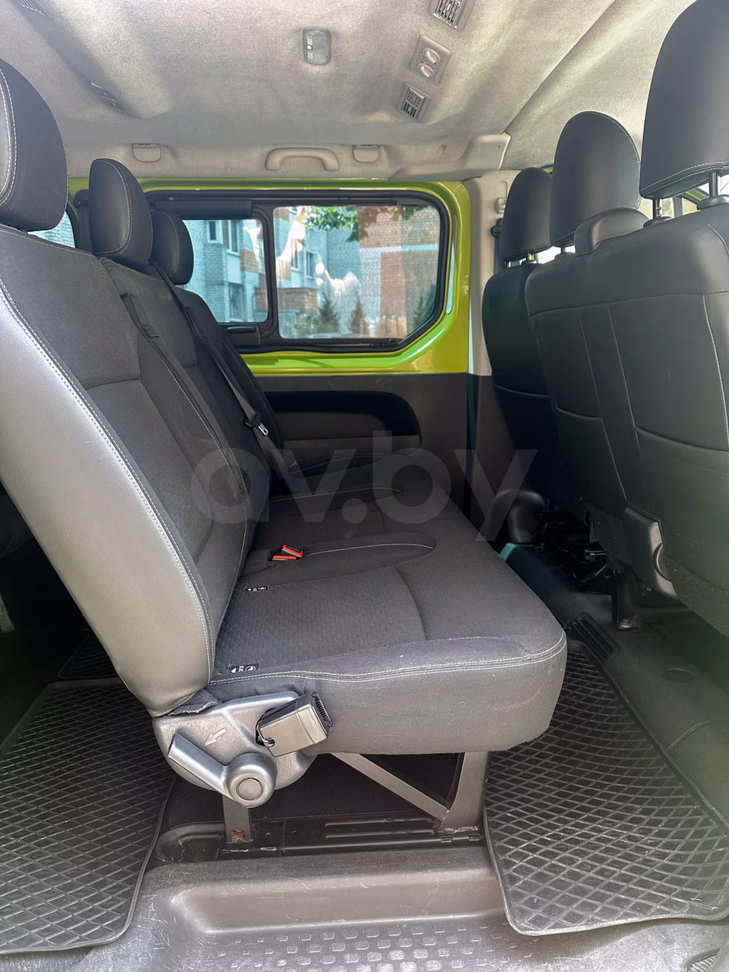 Opel Vivaro фото 9