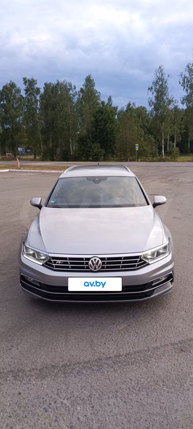 Volkswagen Passat фото 8