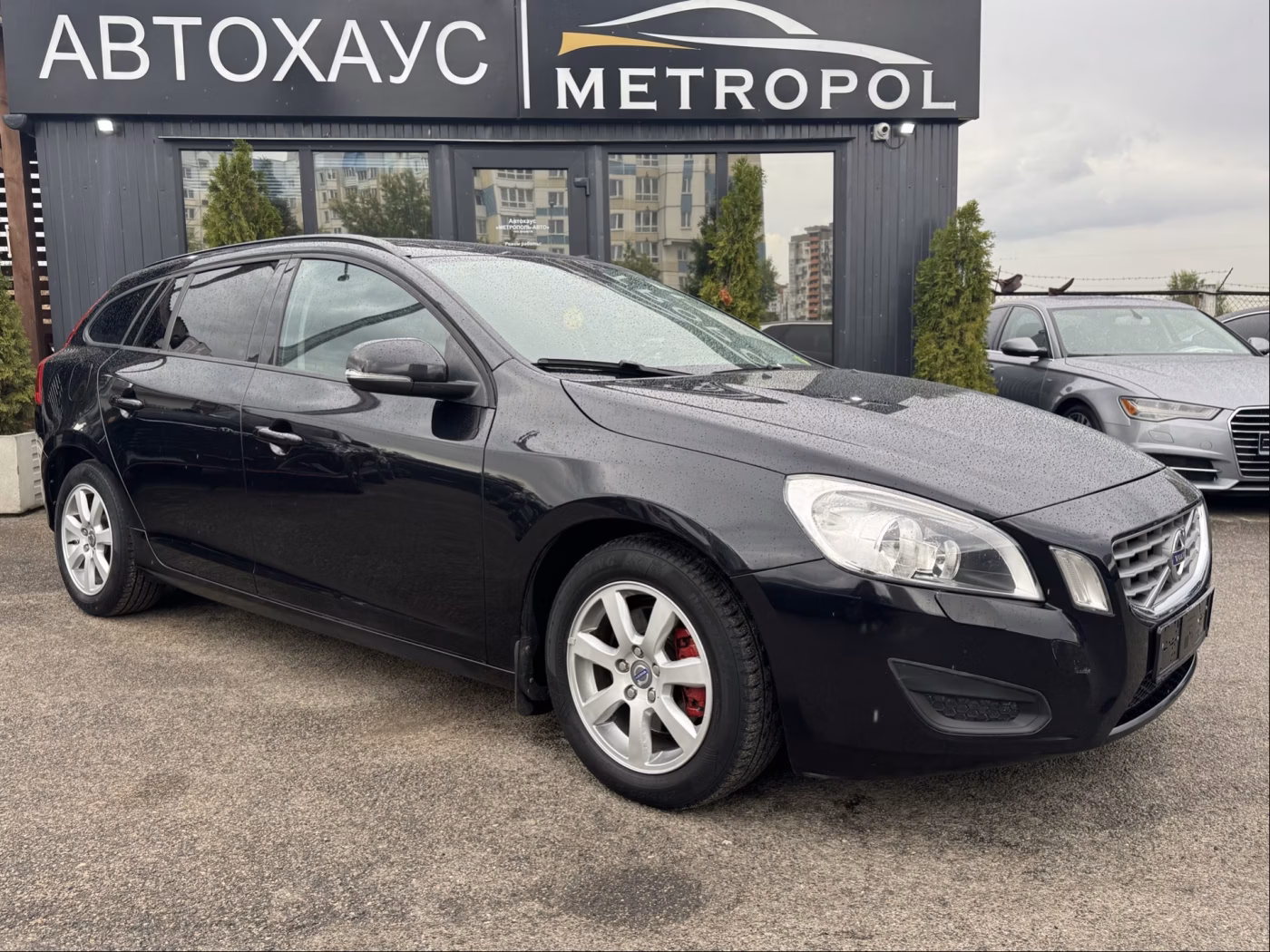 Volvo V60 фото 2