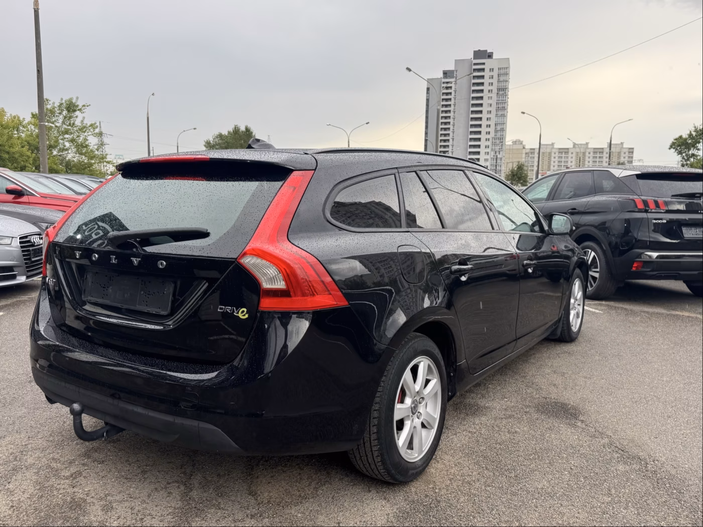 Volvo V60 фото 7