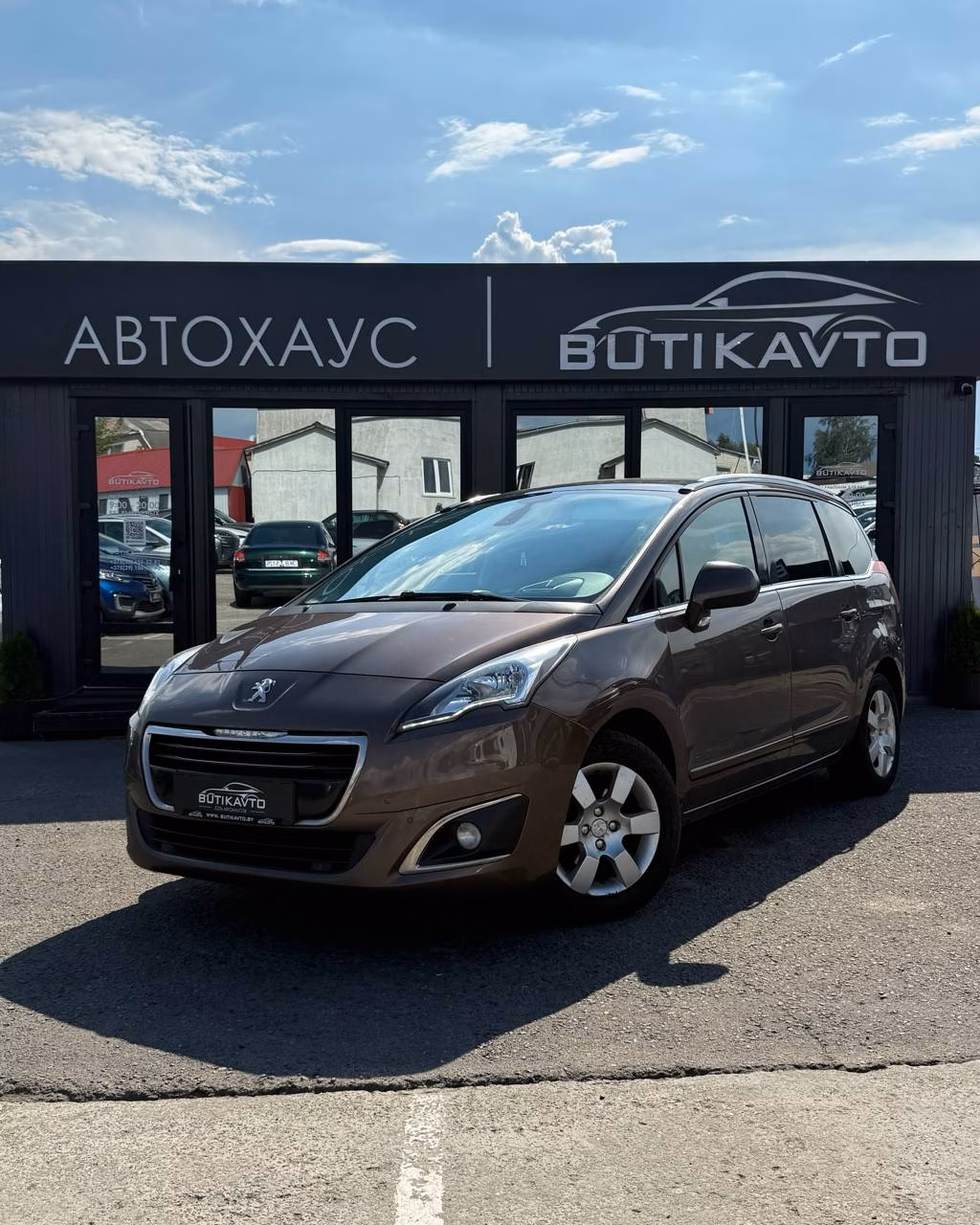Peugeot 5008 фото 3
